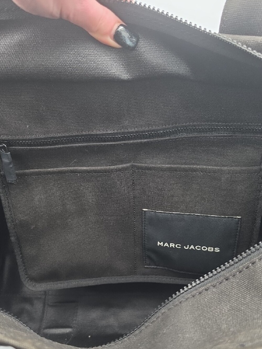 Marc Jacobs Black & White Canvas Large "The Tote Bag" Weekender Bag (EUC)🤍🖤🤍 - Picture 8 of 11